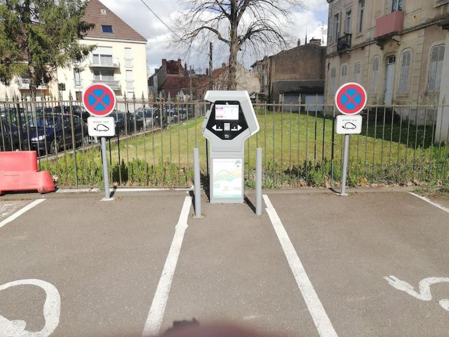 F3 80 M2 Longere Plain Pied Au Centre Auxonne.ヴィラ エクステリア 写真
